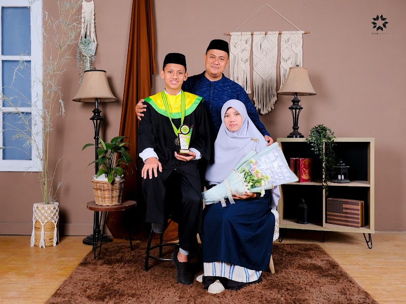 Basreng Daun Jeruk Hayibra: Welcoming Cilacap with Warm Traditional Flavors